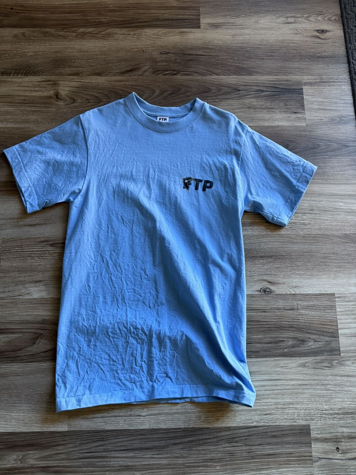 Famous Stars And Straps × Fuck The Population FTP Famous Logo Tee Sky Blue size Medium Size US M / EU 48-50 / 2 - 1 Thumbnail