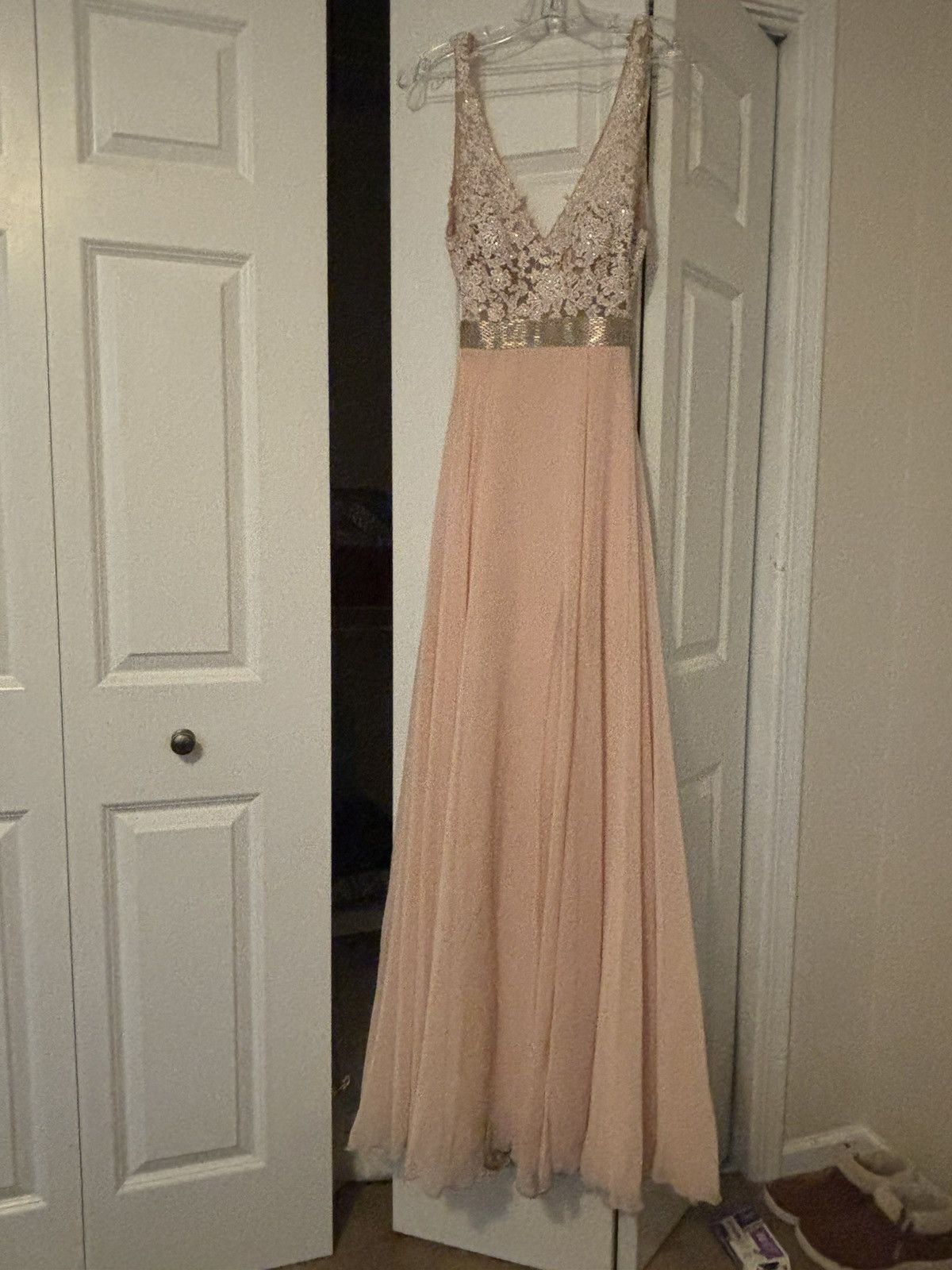 Designer Nude/Peach Formal Gown Backless Embellished Lace Like New 4 Size S / US 4 / IT 40 - 4 Thumbnail