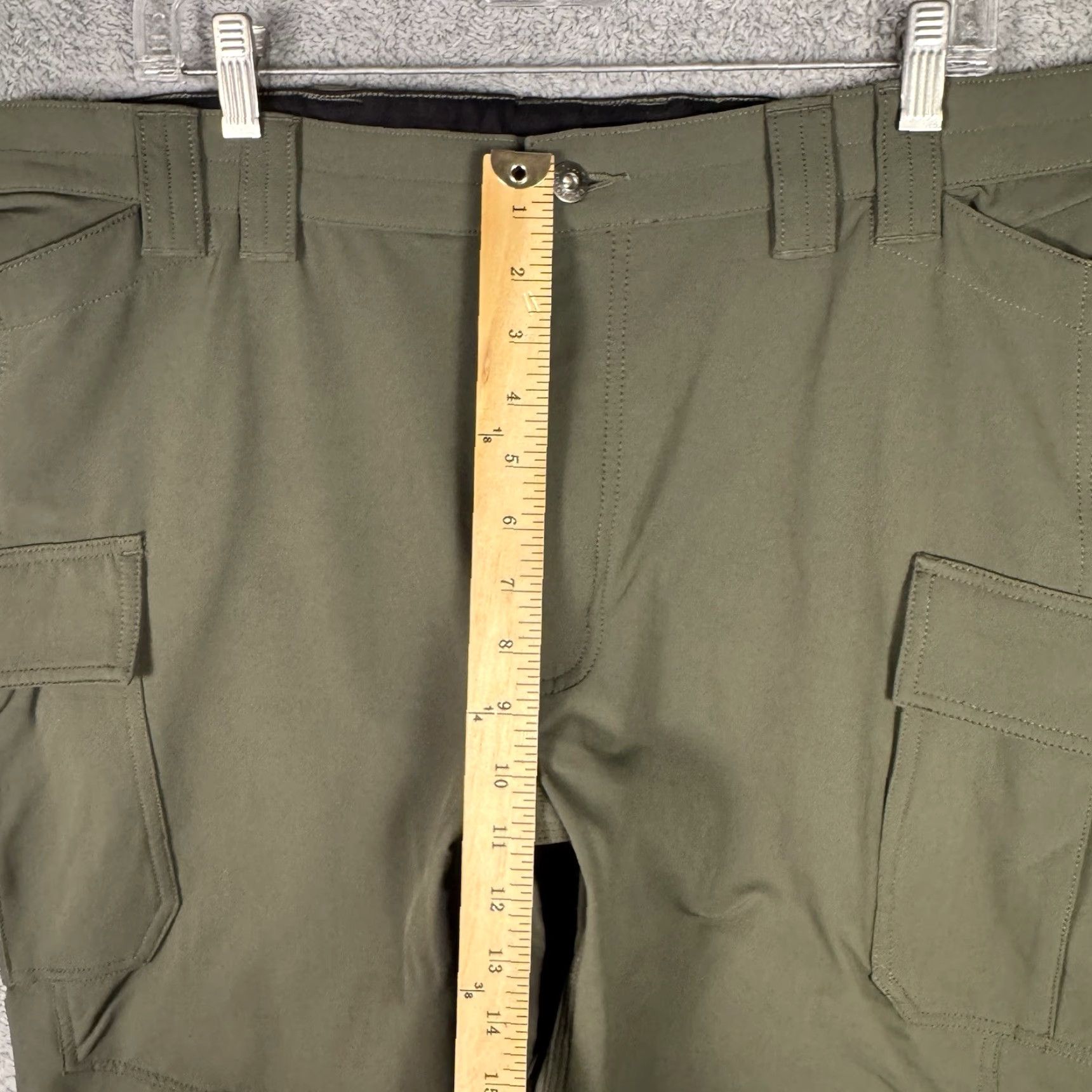 Duluth Trading Company Duluth Trading Co. Cargo Pants Mens 40x30 Green Water Repellent Utility Pants Size US 40 / EU 56 - 5 Thumbnail