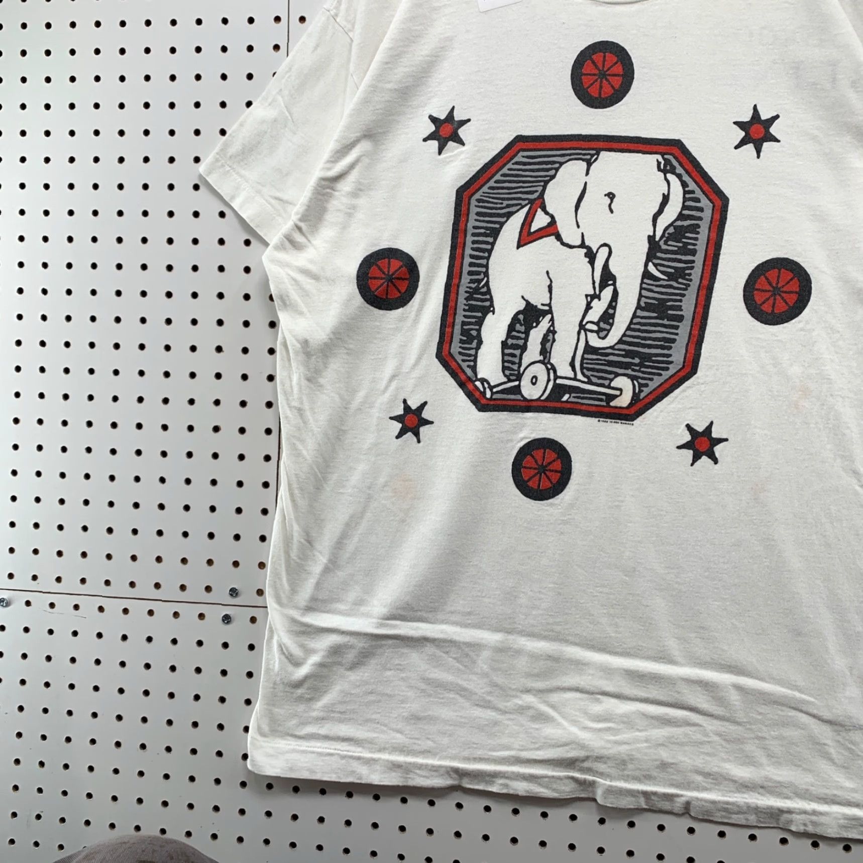 Vintage VINTAGE 90s 10000 Maniacs Shirt Men 2XL White Bling Man ZOO Rare Single Stitch Shirt Men 2XL White 90s Maniacs Zoo Bling Musical Band Mens Size US XXL / EU 58 / 5 - 4 Thumbnail