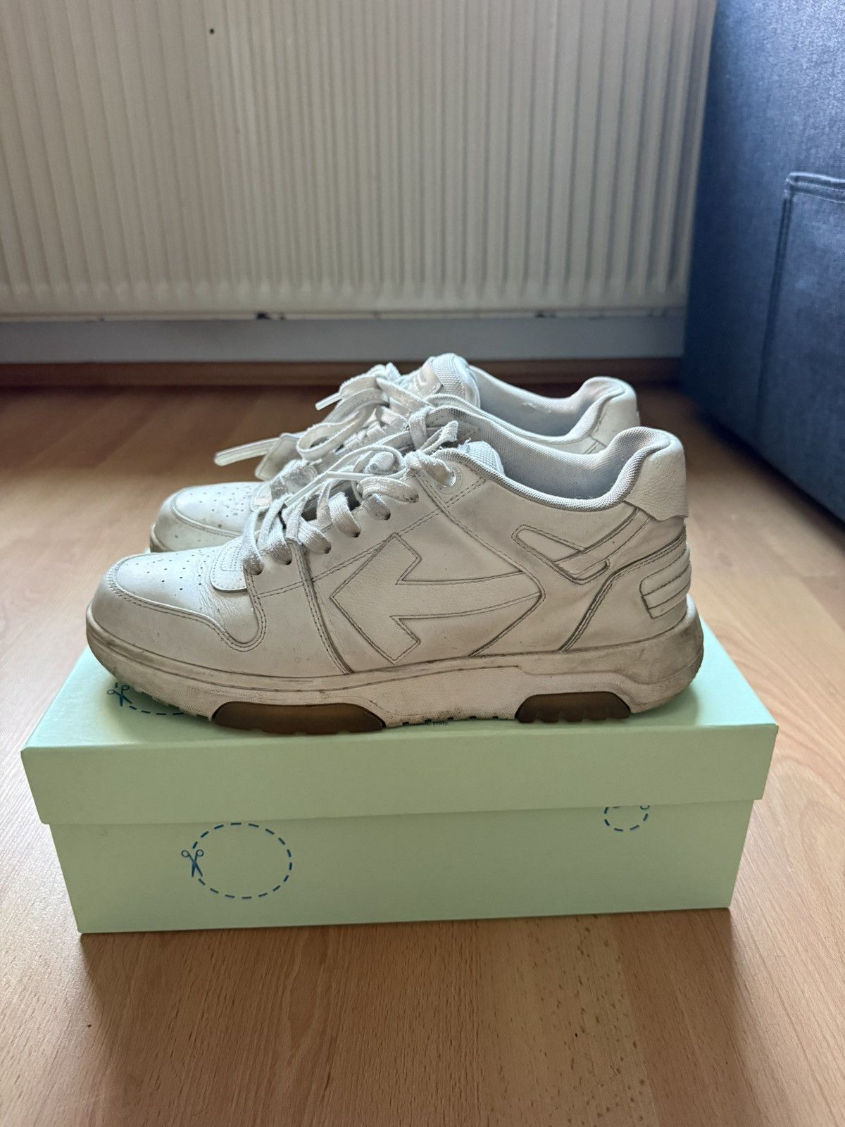 Off-White Off White Out of Office Size US 11 / EU 44 - 1 Thumbnail