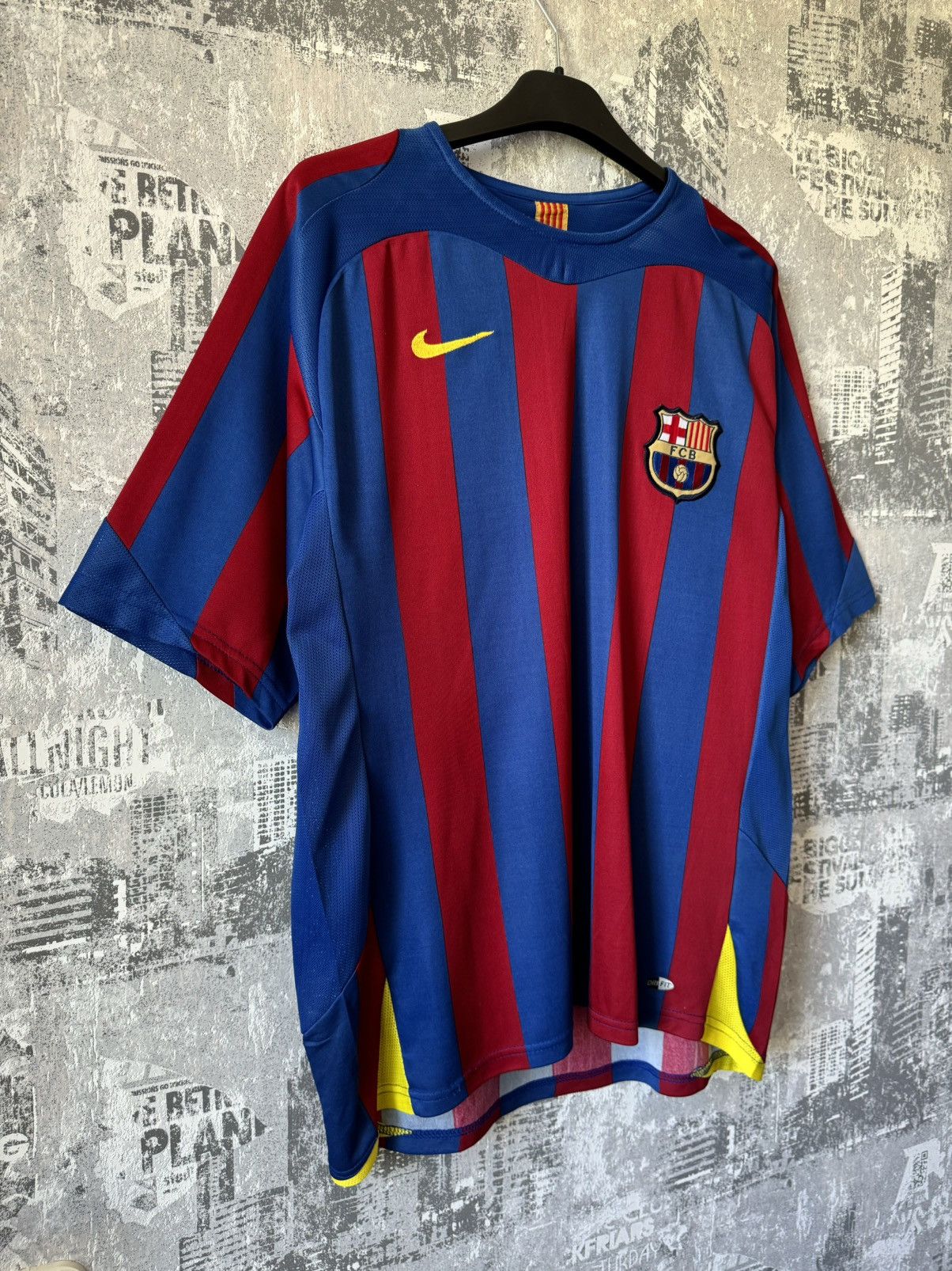 Nike × Vintage Vintage 90s Nike Barcelona Jersey Size US L / EU 52-54 / 3 - 1 Thumbnail