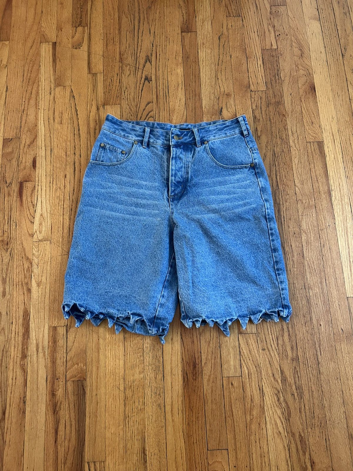Aris Tatalovich Aris tatalovich ripped denim shorts Size US 34 / EU 50 - 1 Thumbnail