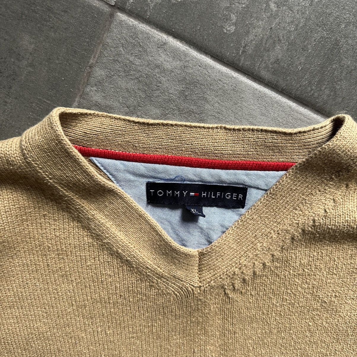 Tommy Hilfiger × Vintage Vintage Tommy Hilfiger Sweater V-Neck Old Money Y2K 00s USA Size US XL / EU 56 / 4 - 6 Thumbnail