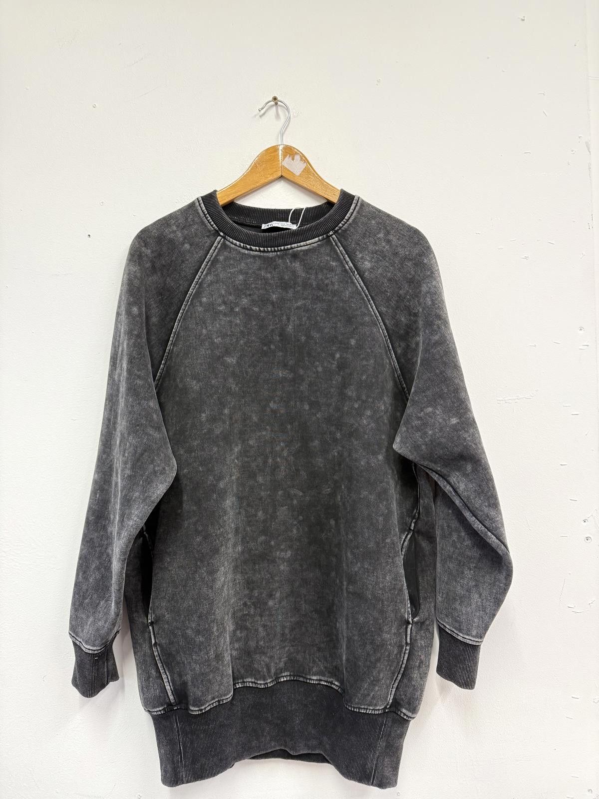 Zara ZARA Washed Black Oversized Sweatshirt Dress Size US S / EU 44-46 / 1 - 1 Thumbnail
