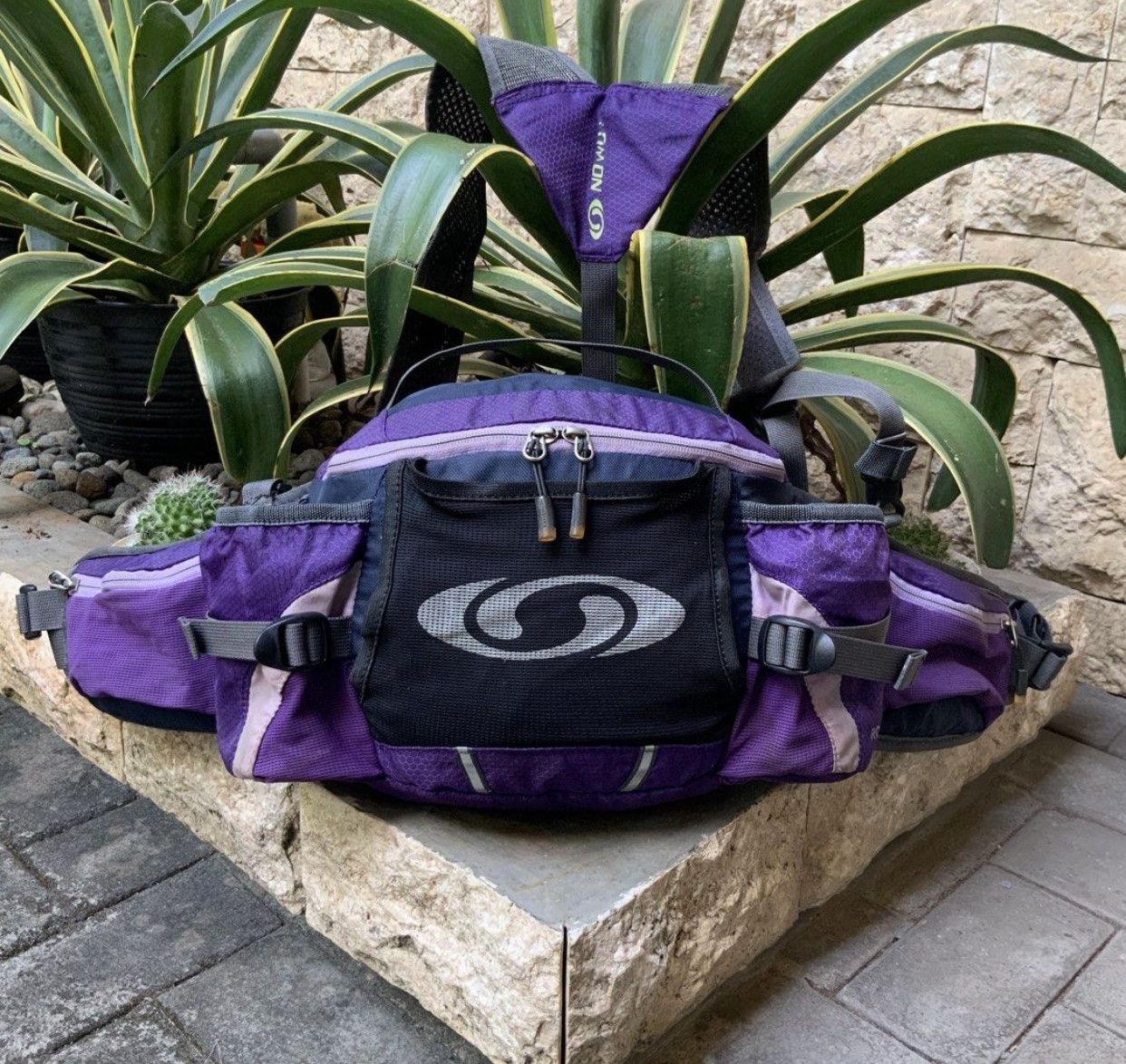 Japanese Brand SALOMON Lumbar Waist Pouchbag Hiking Outdoor Bagpack Ski Size ONE SIZE - 1 Thumbnail