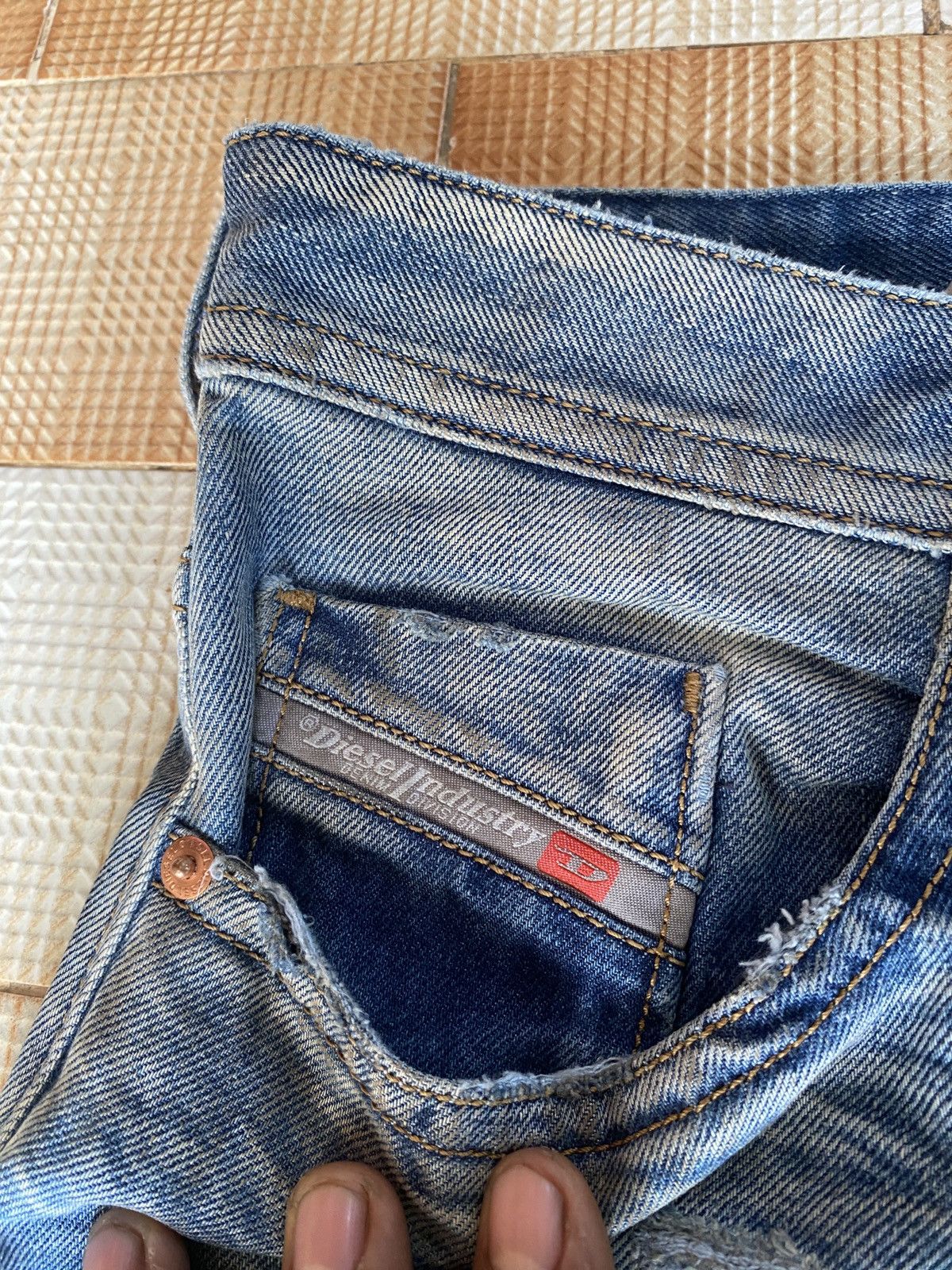 Diesel × Vintage Vintage diesel buster skiny denim Size US 30 / EU 46 - 14 Thumbnail