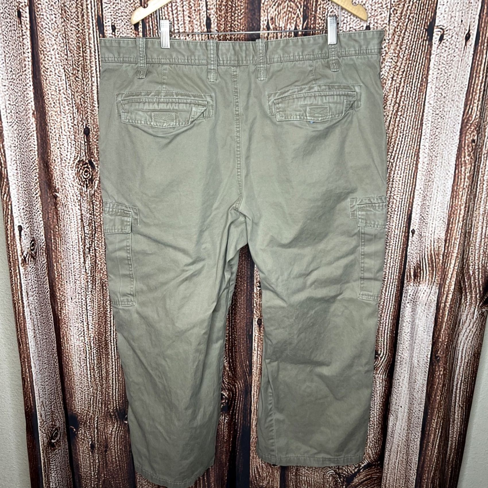 Eddie Bauer Eddie Bauer Pants Men 42 Cargo Straight Leg Regular Inseam 29 Beige Cotton Military Utility Gap Heritage Style? Size US 42 / EU 58 - 4 Thumbnail