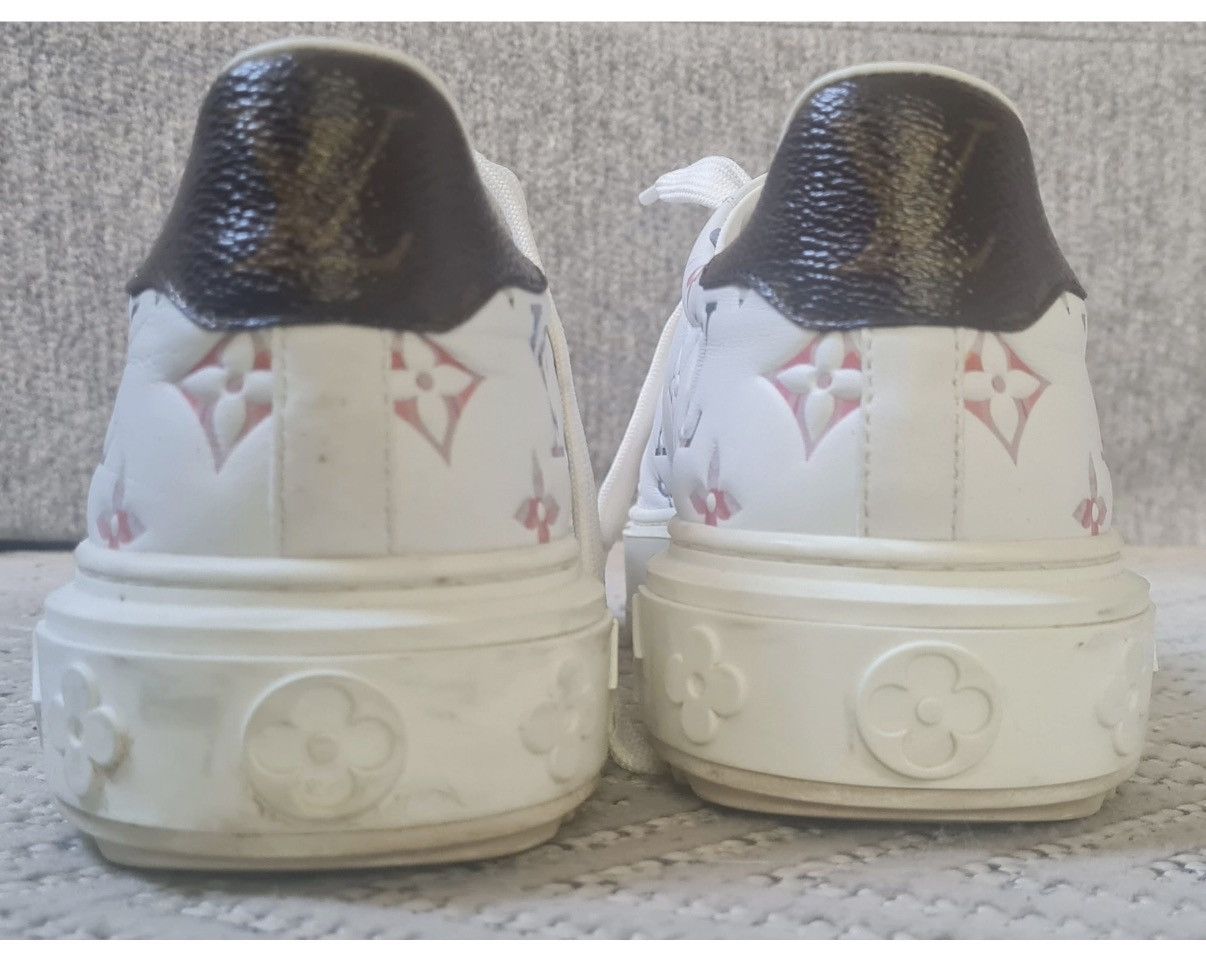 Louis Vuitton LV sneakers -authentication tag attached✅very good condition Size US 7 / IT 37 - 12 Thumbnail