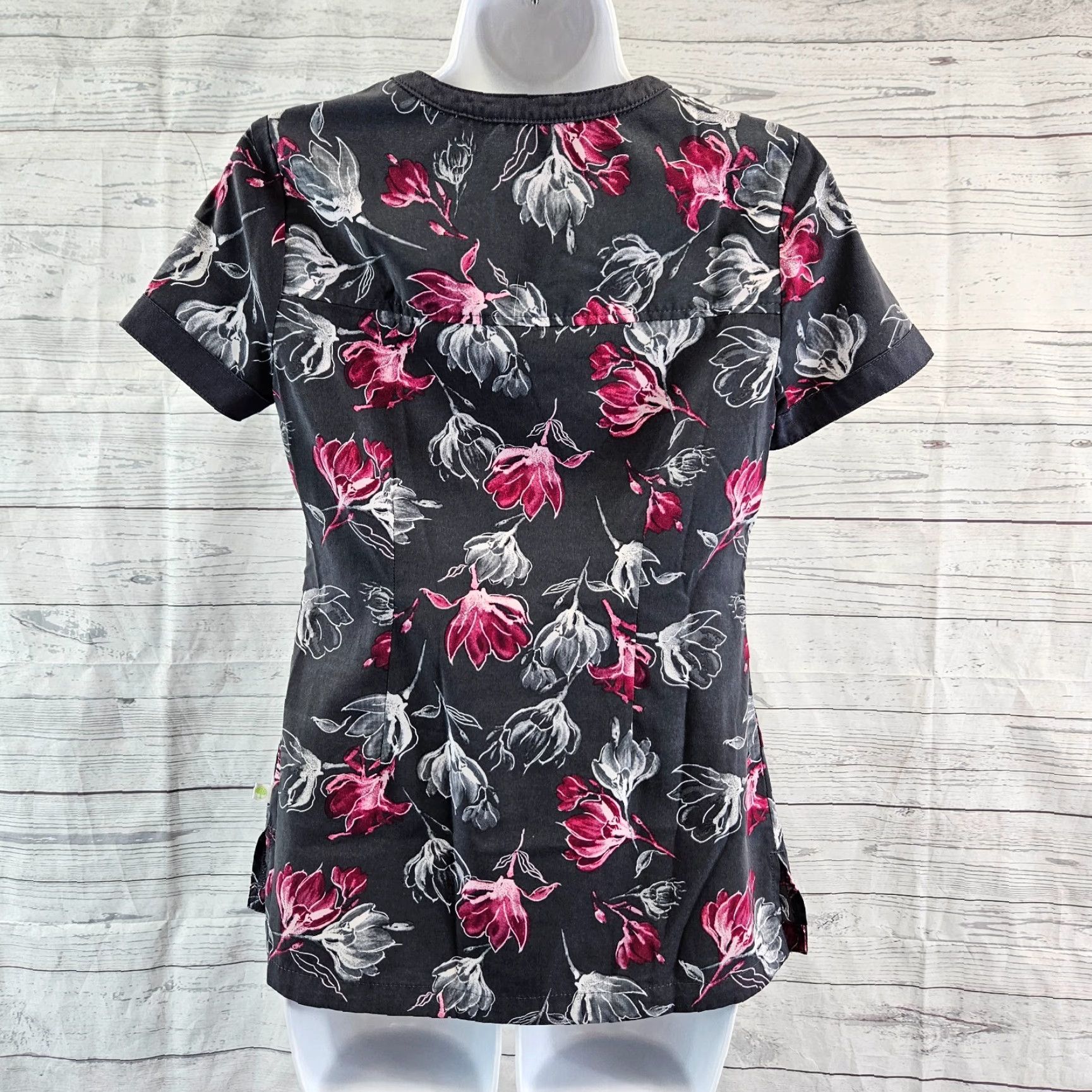 Pinko Healing Hands Premire Womens Scrub Top XS Gray Pink Floral Short Sleeve Shirt Womens XS Floral Scrub Top Size XS / US 0-2 / IT 36-38 - 4 Thumbnail