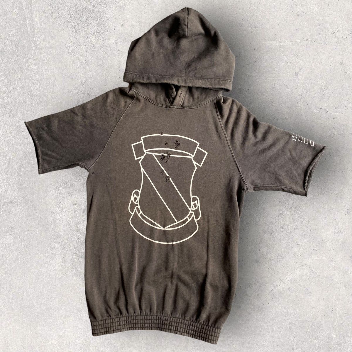 Number (N)ine AW01 Shield Short sleeve Hoodie | Grailed