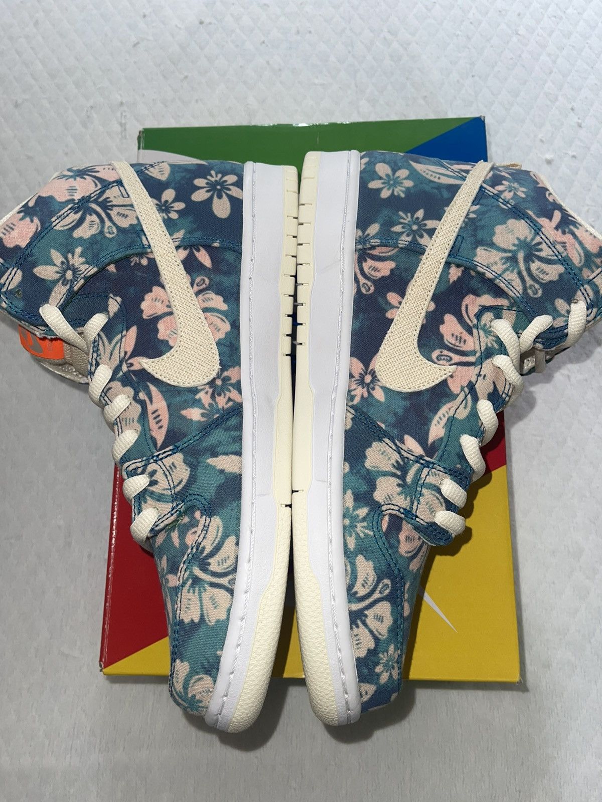 Nike NIKE HAWAII SB DUNK HIGH PRO QS 10.5 DS OG ALL AQUAMARINE Size US 10.5 / EU 43-44 - 1 Thumbnail