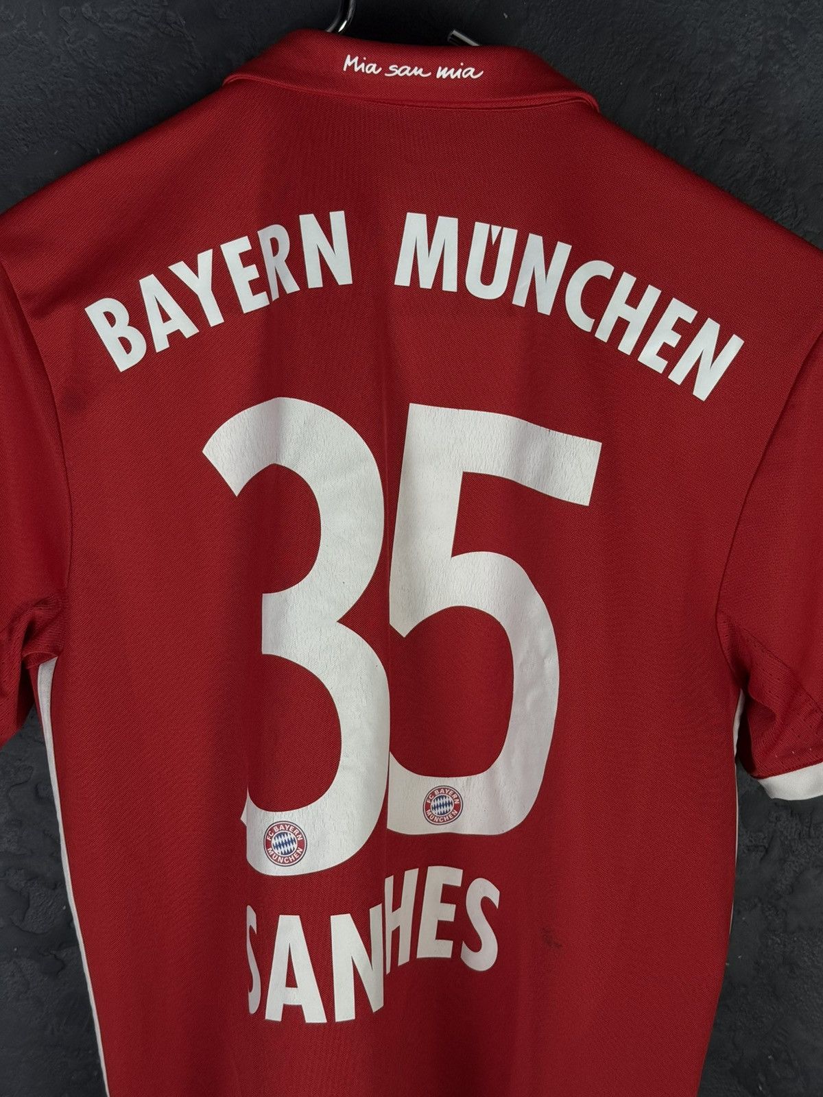 Adidas Sanches Bayern Munich Jersey Home football shirt 2016 Adidas Size US S / EU 44-46 / 1 - 8 Thumbnail