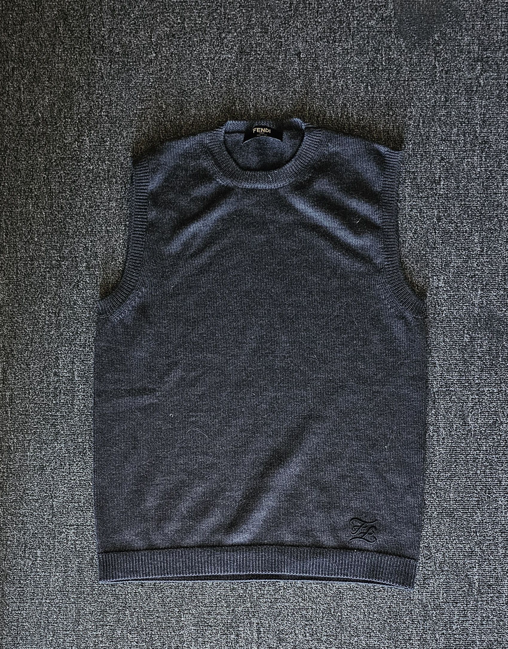 Fendi Men's Gray Sleeveless Wool Sweater Size 48