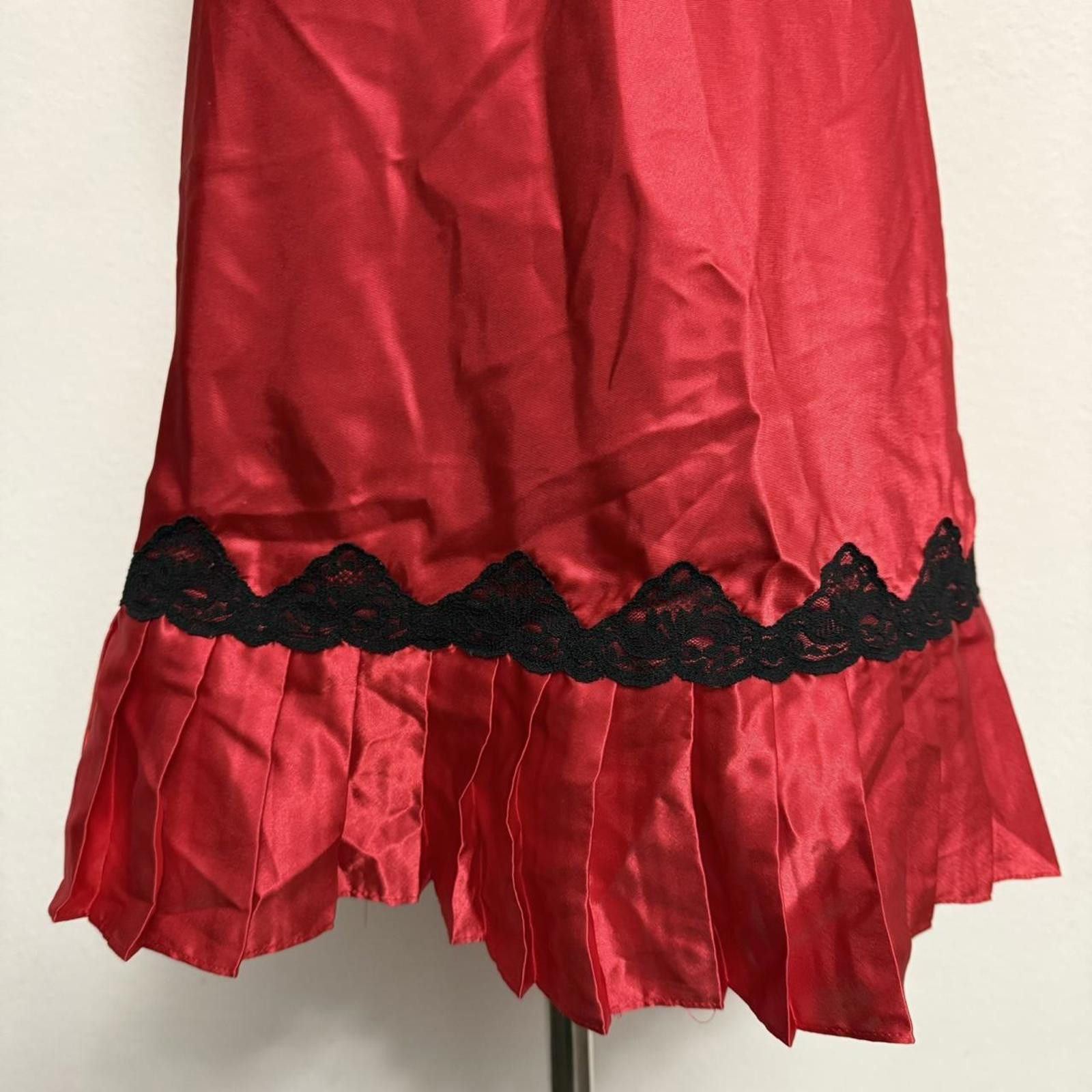 Designer Vintage red and black lace slip Victoria secret lingerie Size M / US 6-8 / IT 42-44 - 6 Thumbnail