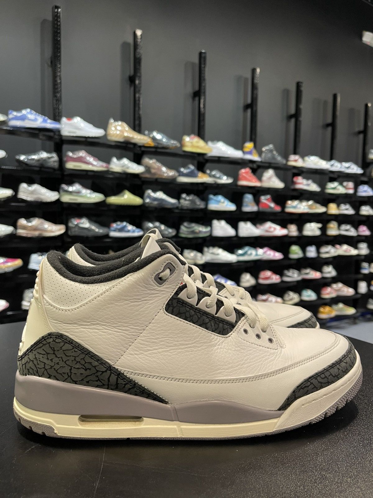 Jordan Brand Size 13 - Jordan 3 Retro Cement Grey Size US 13 / EU 46 - 3 Thumbnail
