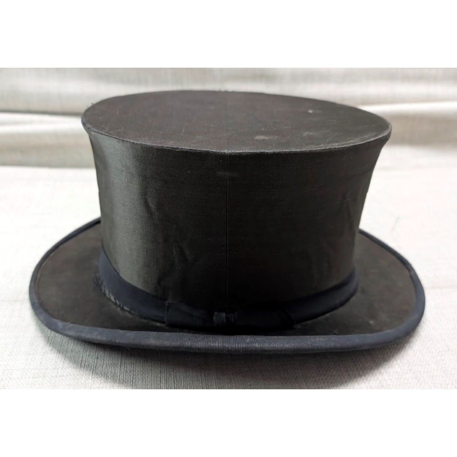 Vintage VINTAGE 1800s 1900s antique TOP HAT stovepipe 7-1/4 black SILK FRANCE Victorian Edwardian Top Hat Mens Silk 7-1/4 Black France Victorian 1800s 1900s Size US M / EU 48-50 / 2 - 5 Thumbnail