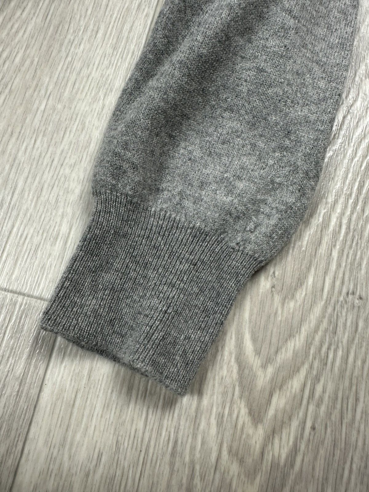 Polo Ralph Lauren Vintage POLO RALPH LAUREN Merino Wool Sweater V-Neck Size US M / EU 48-50 / 2 - 9 Thumbnail
