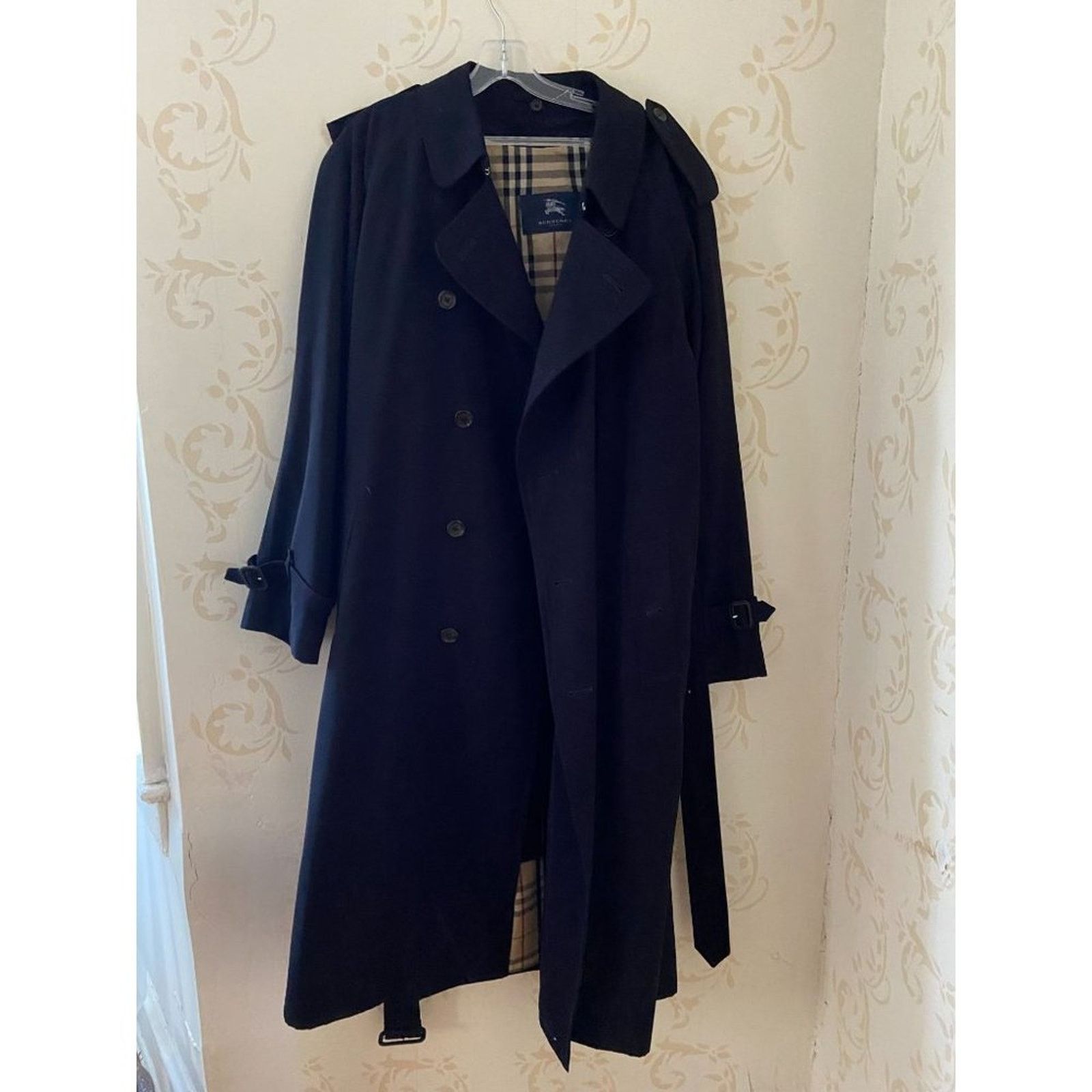 Burberry Men's Size 44 Burberry Nova Check Wool Lined Trench coat Size US S / EU 44-46 / 1 - 1 Thumbnail