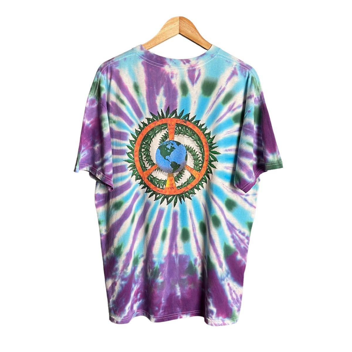 Vintage Vintage 90s Yin Yang Marijuana Fire Ice Earth Art T-Shirt Size US L / EU 52-54 / 3 - 2 Thumbnail