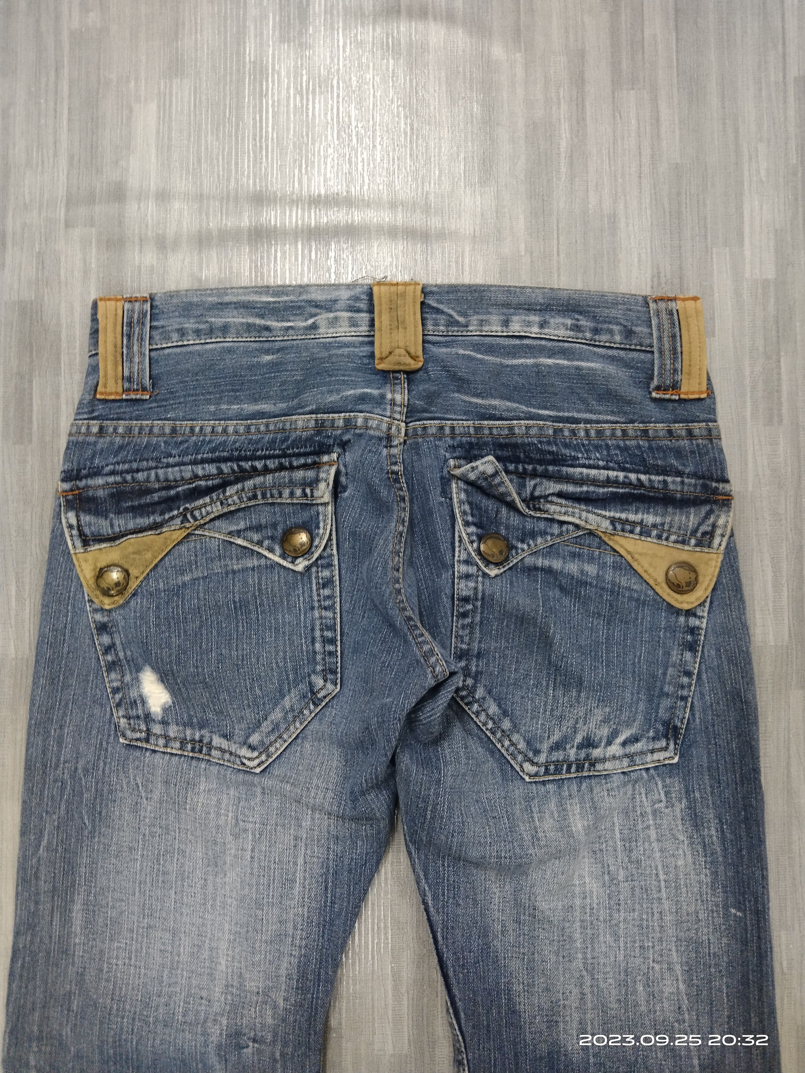 Japanese Brand TWIST FLARE SICK ROOT THREE DENIM PANTS Size US 30 / EU 46 - 5 Thumbnail