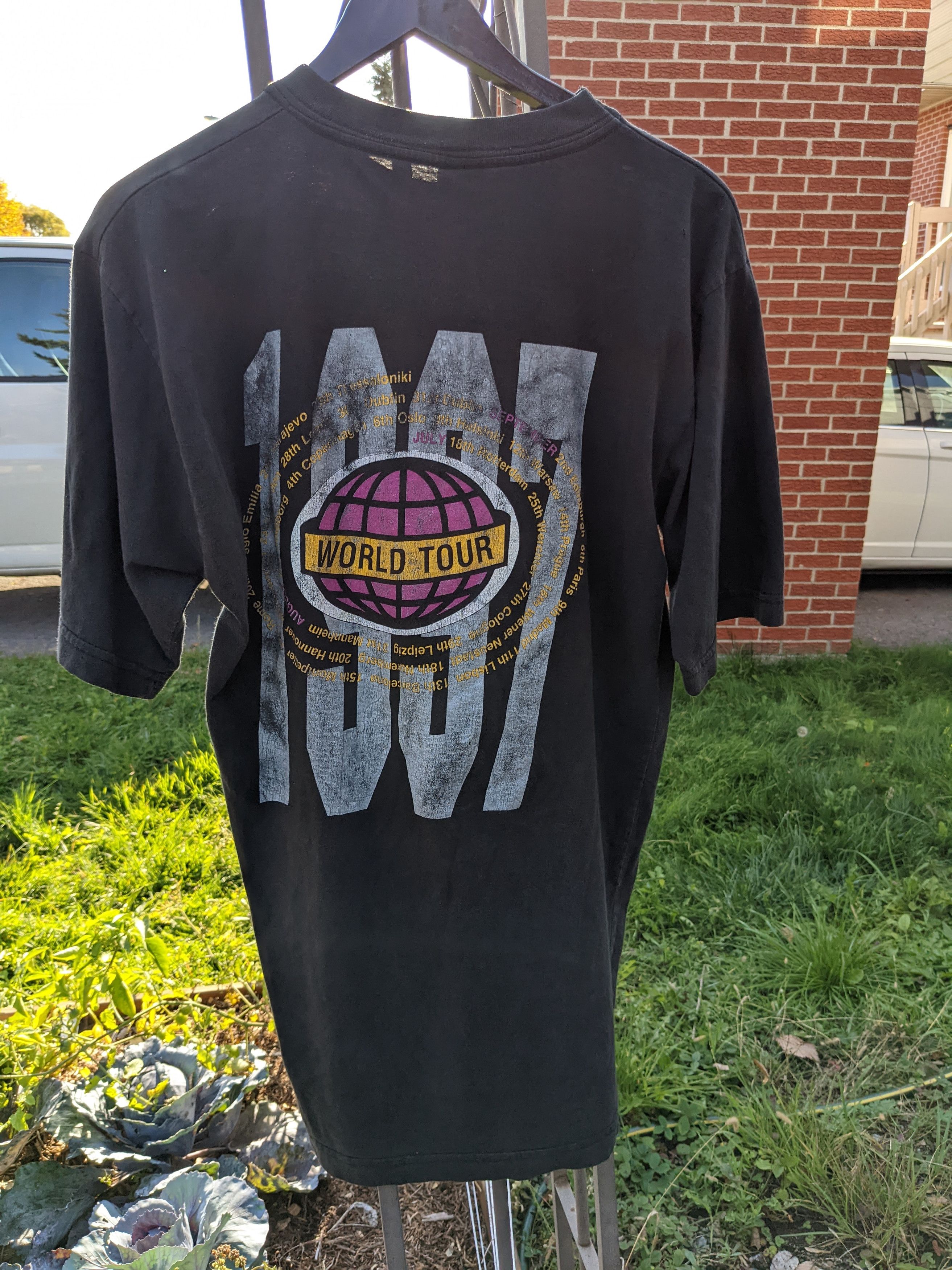 1997 U2 popmart tour tee