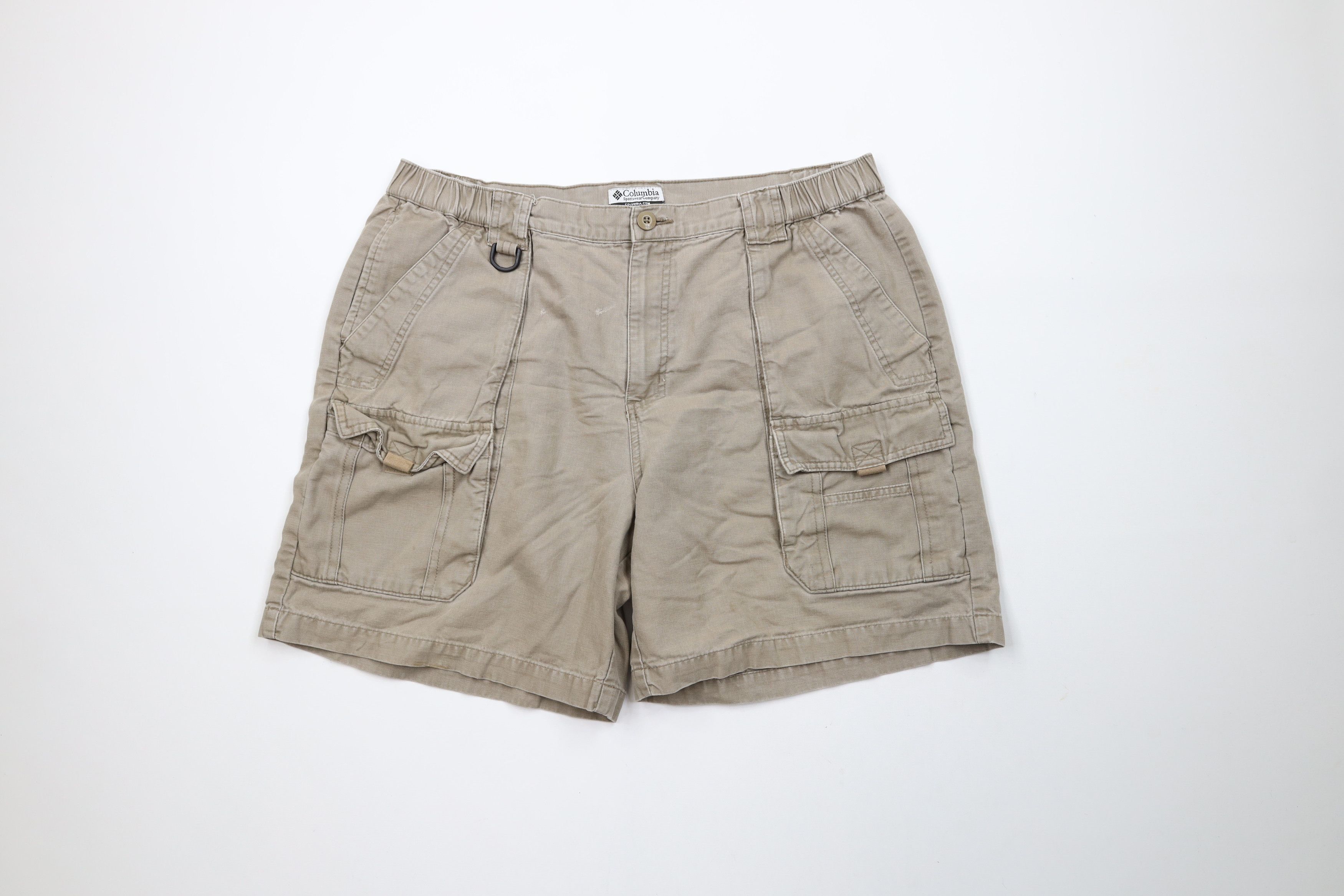 Columbia × Vintage Vintage Columbia Above Knee Cargo Shorts Beige Cotton Size US 36 / EU 52 - 1 Thumbnail