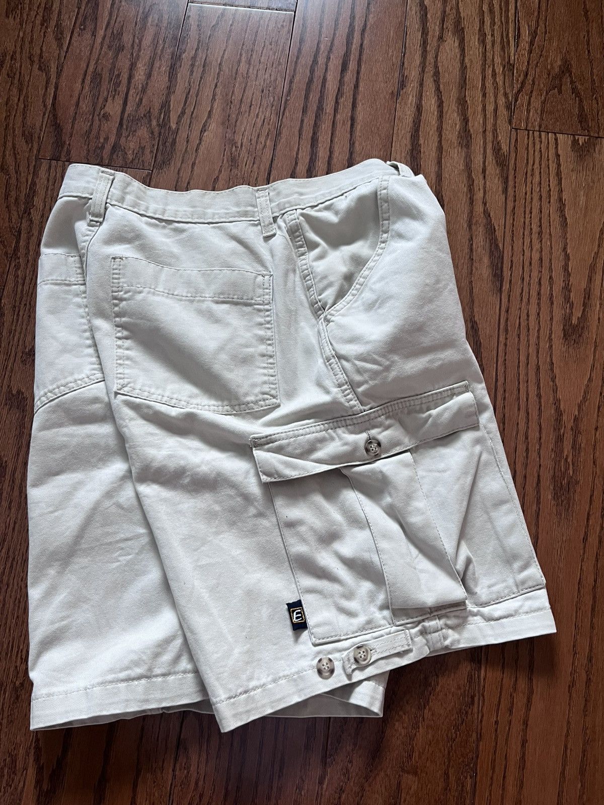 Vintage Vintage East Side 90’s Baggy Tan Beige Cargo Shorts Size US 31 - 5 Thumbnail