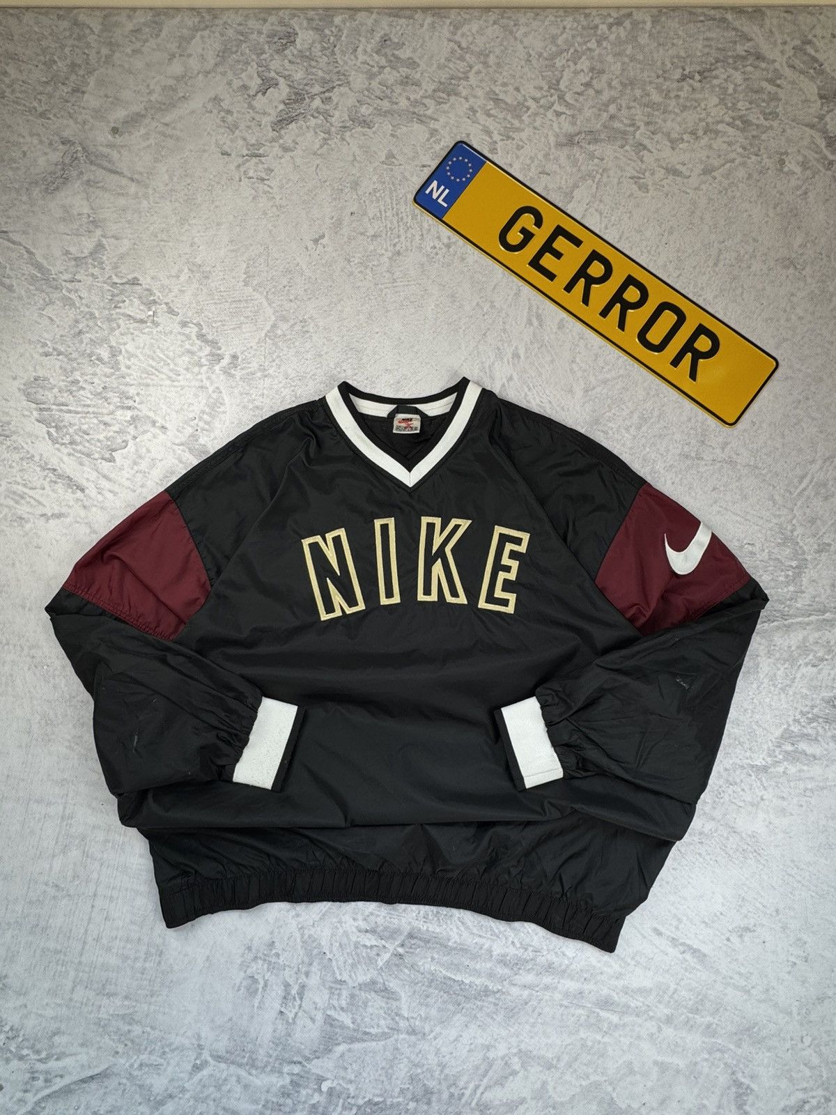 Nike × Vintage NIKE VINTAGE NYLON CENTER LOGO OVERSIZE BOXY SWEATSHIRT Size US XL / EU 56 / 4 - 2 Thumbnail