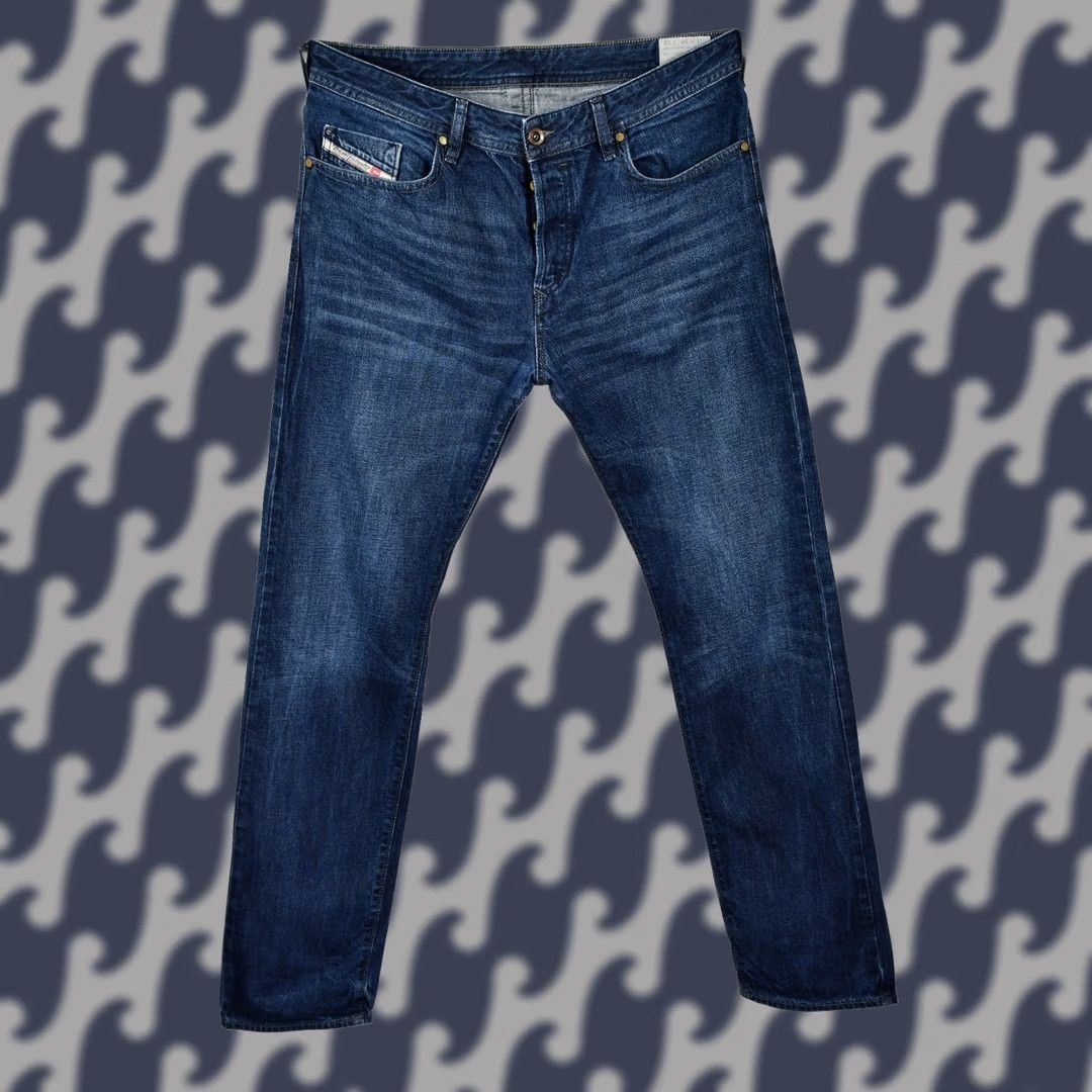 Diesel DIESEL BUSTER 3D 0823K REGULAR SLIM TAPERED JEANS W34 L32 / Blue / 5-Pocket / Cotton / Denim / Men Size US 34 / EU 50 - 1 Thumbnail
