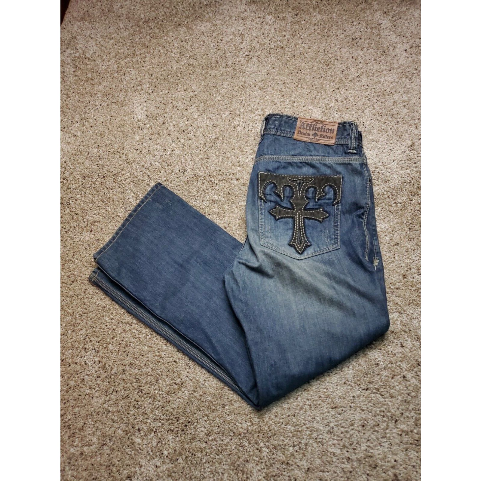 image of Vintage Affliction Jeans Size 38X30 Meas. Mens Straight Leg Baggy Denim Y2K in White