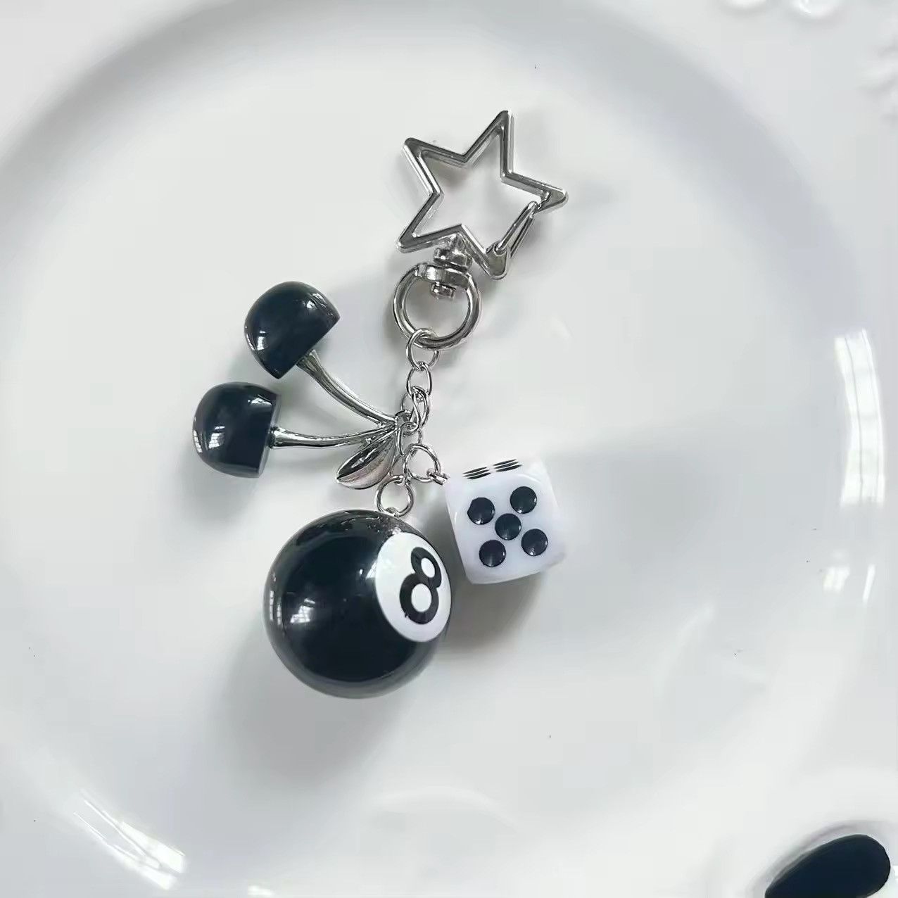 Vintage 8ball snooker Keychain Size ONE SIZE - 2 Thumbnail
