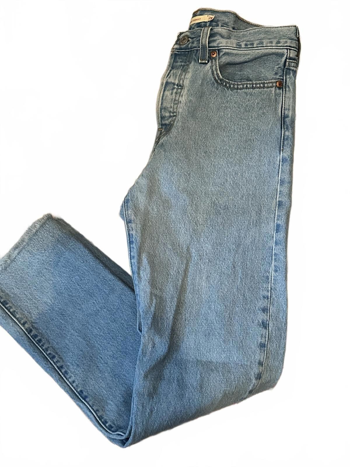 Levi's Levi's Wedgie Straight Women's Jeans Size 28 Size 28" / US 6 / IT 42 - 1 Thumbnail