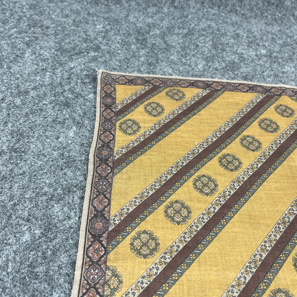 Hardy Amies × Vintage Hardy Amies Handkerchief / Bandana / Neckerchief B124 Size ONE SIZE - 7 Thumbnail