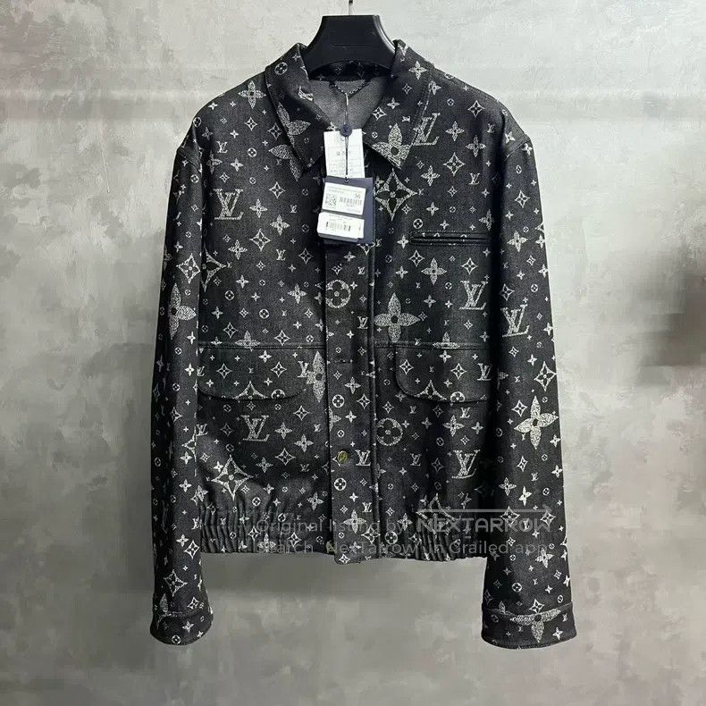 Louis Vuitton Louis Vuitton Black Gypsophila Splash Logo Full Printed Si Size US XL / EU 56 / 4 - 1 Thumbnail