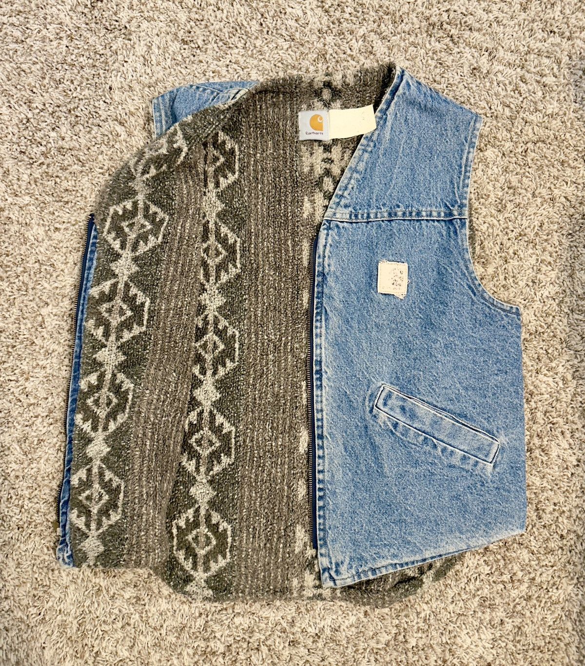 Carhartt Vintage Carhartt Aztec Sherpa-Lined Denim Vest (90s) Size US L / EU 52-54 / 3 - 1 Thumbnail