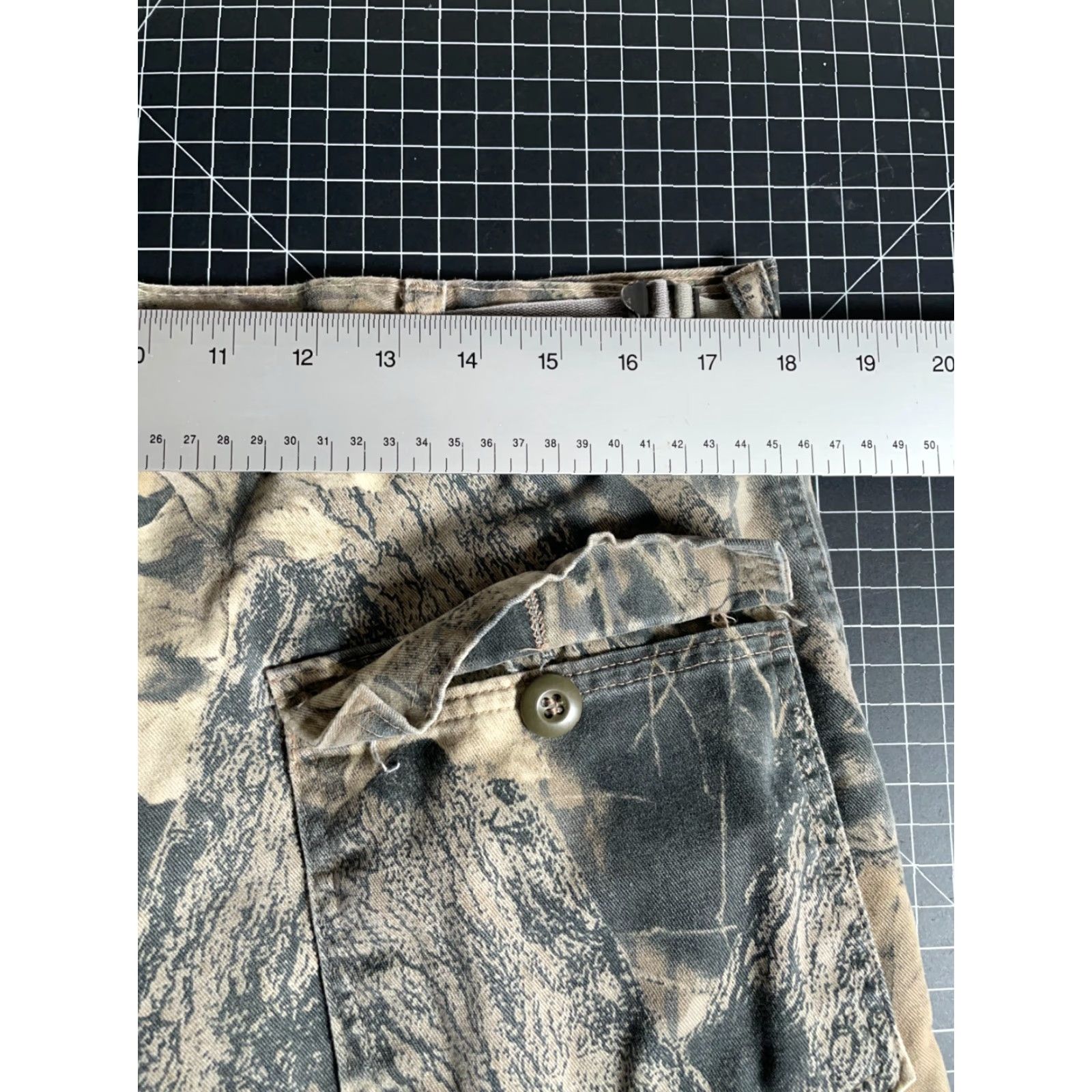 Vintage VINTAGE ScentBlock Cargo Pants Men 36 x 30 Camouflage USA Made Adjustable Green Mossy Oak Breakup 90s Army Outdoor Pants Mens Size US 36 / EU 52 - 5 Thumbnail