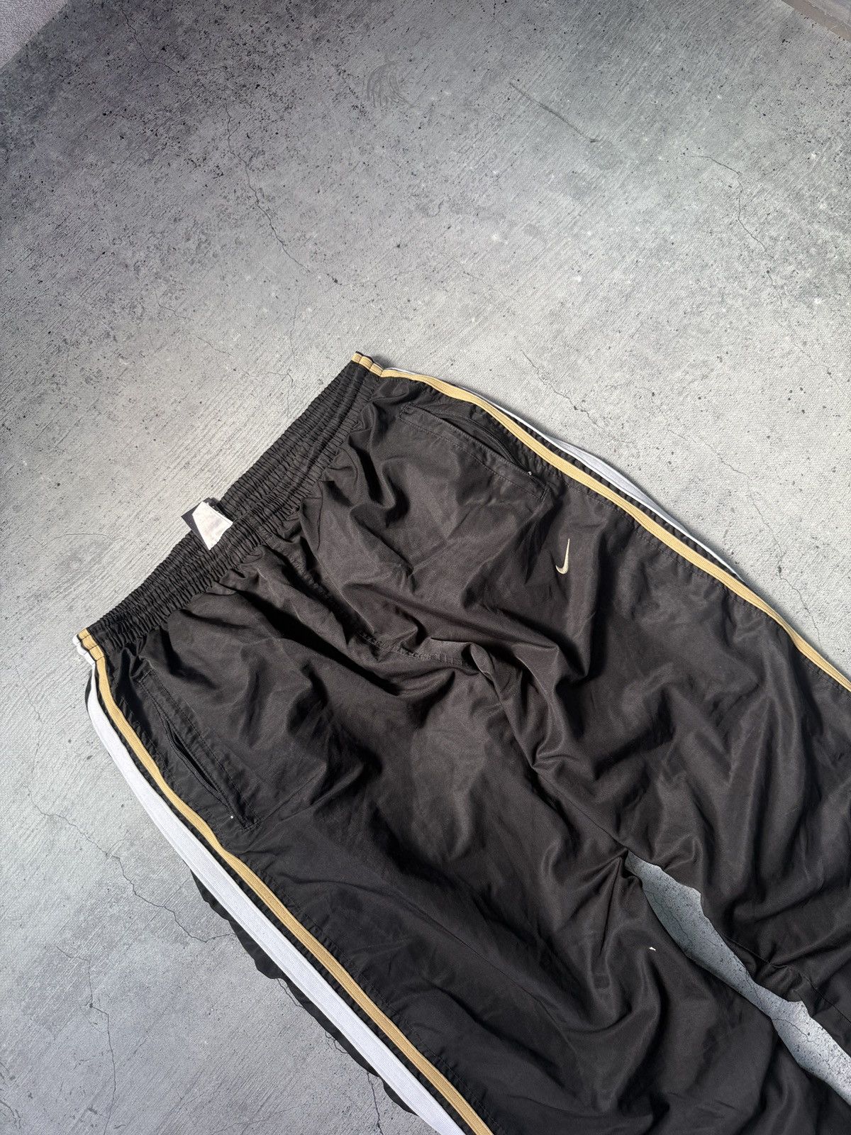 Japanese Brand Nike Vintage Pants Baggy Sweatpants Drill Japanese Hype Y2K Size US 36 / EU 52 - 3 Thumbnail