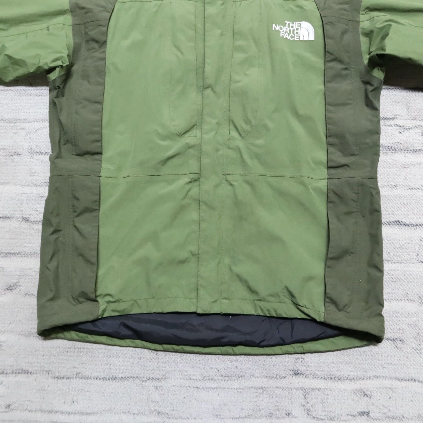 The North Face VINTAGE The North Face Goretex Mountain Guide Parka Jacket M Green 90s 00s Size US M / EU 48-50 / 2 - 3 Thumbnail