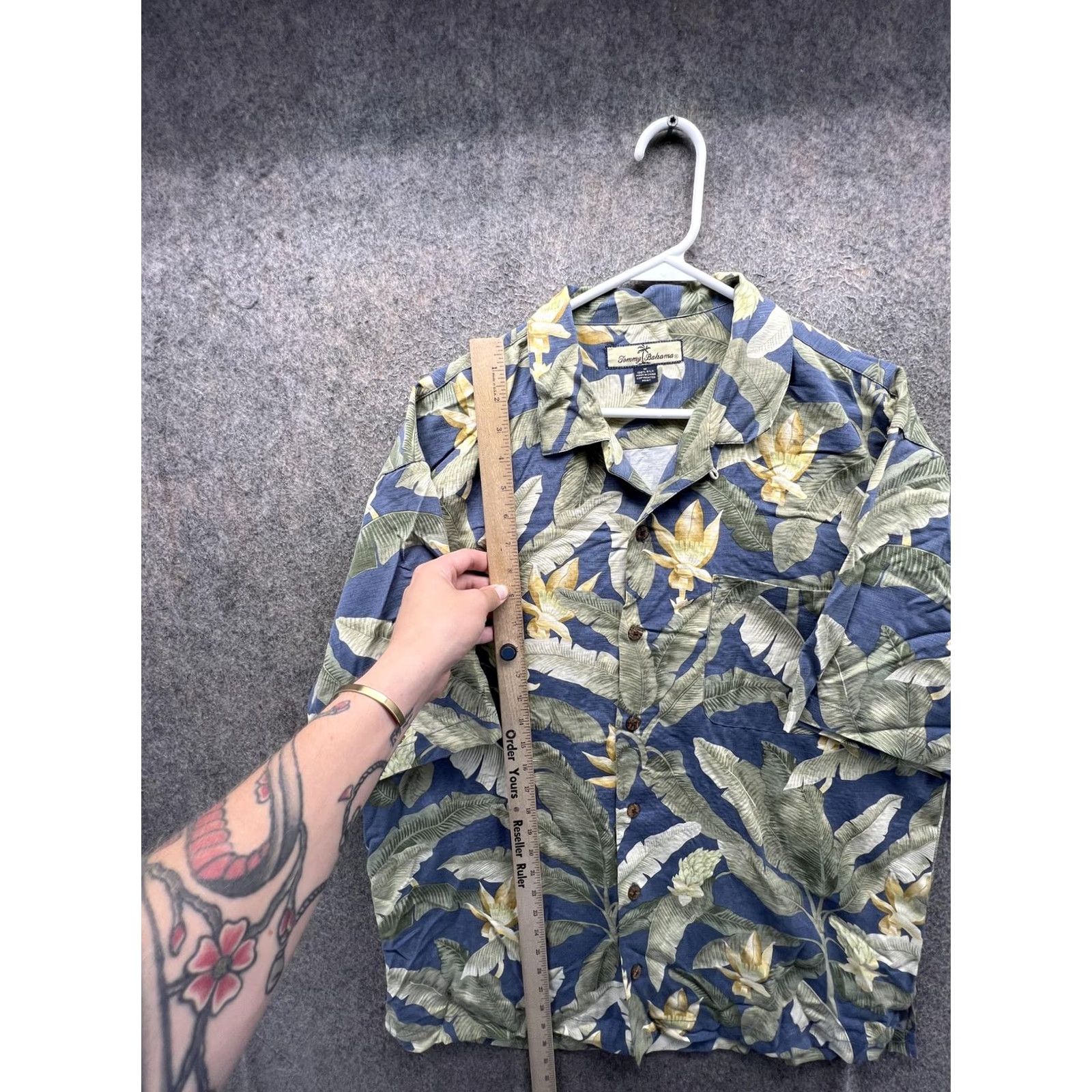 Tommy Bahama Tommy Bahama Shirt Mens M Floral Silk Hawaiian Short Sleeve Button Front Blue Tropical Beach Casual Size US M / EU 48-50 / 2 - 2 Thumbnail