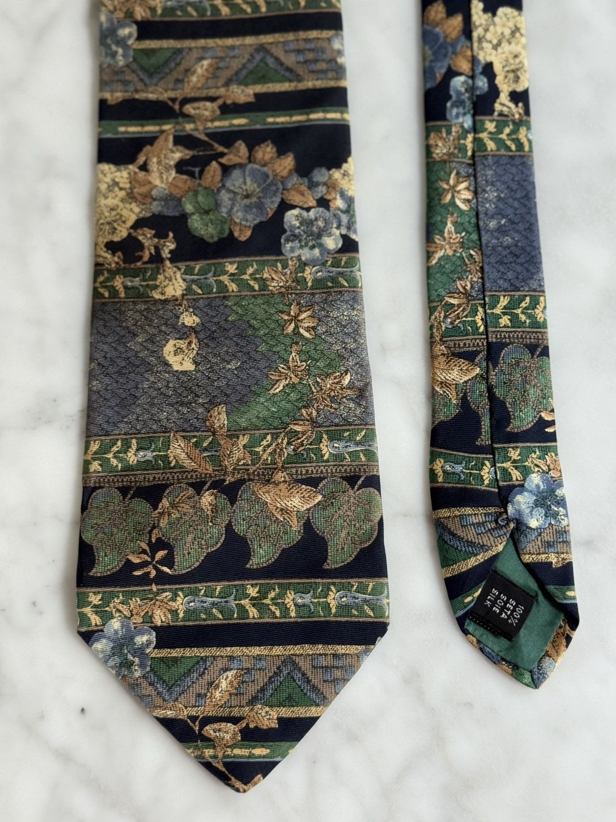Other Vintage Italian Navy Floral Print Silk Tie Made in Italy Size ONE SIZE - 1 Thumbnail