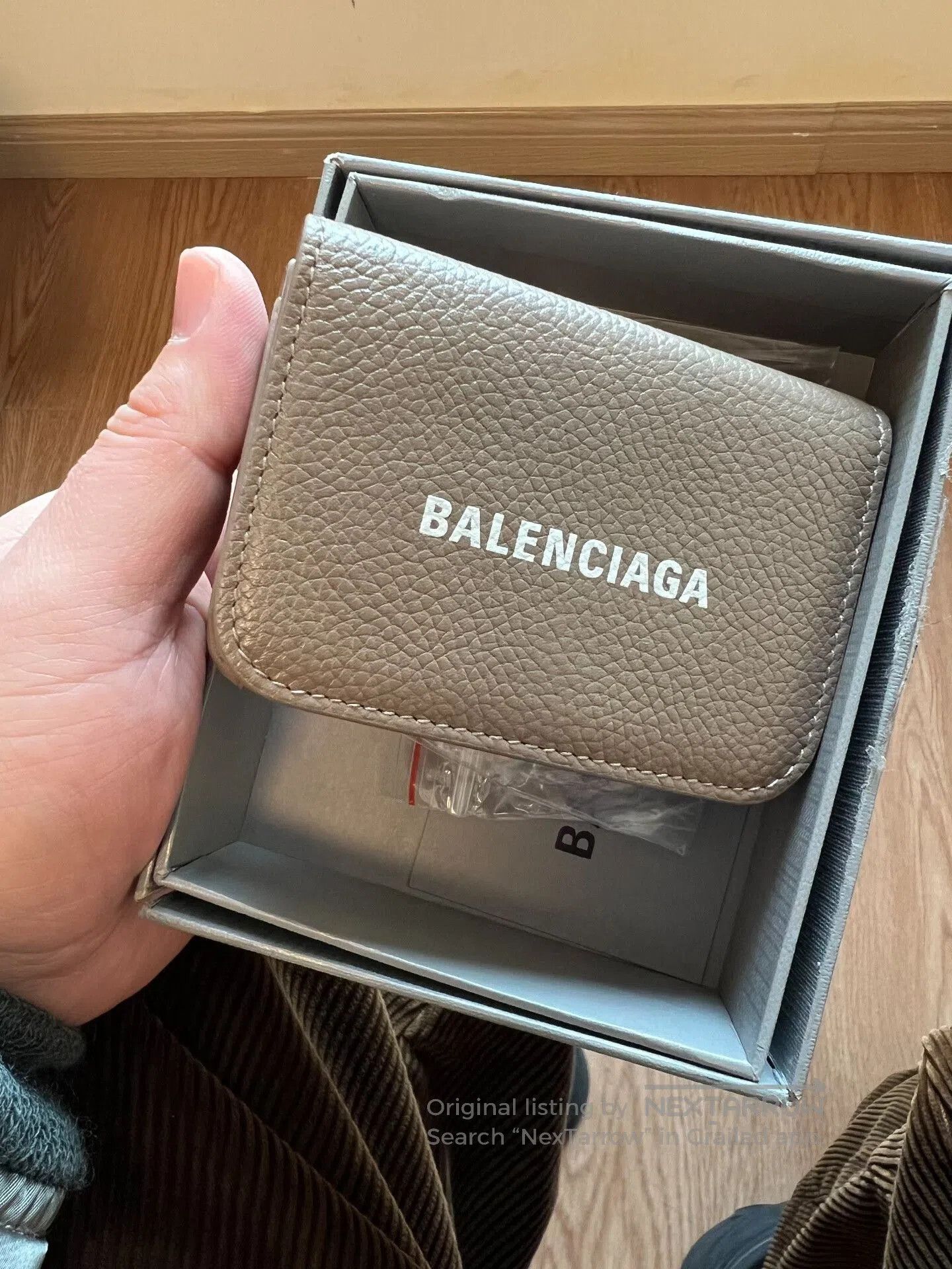 Balenciaga Balenciaga Gray Mini Wallet with Logo. Size ONE SIZE - 1 Thumbnail