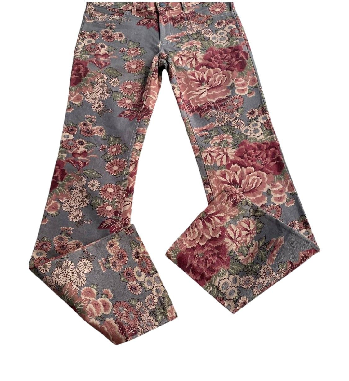 Japanese Brand NWTJAPAN CHEALSEA OLD FLOWER ABSTRACT SLIMFIT FLARED LOWRISE Size US 28 / EU 44 - 1 Thumbnail