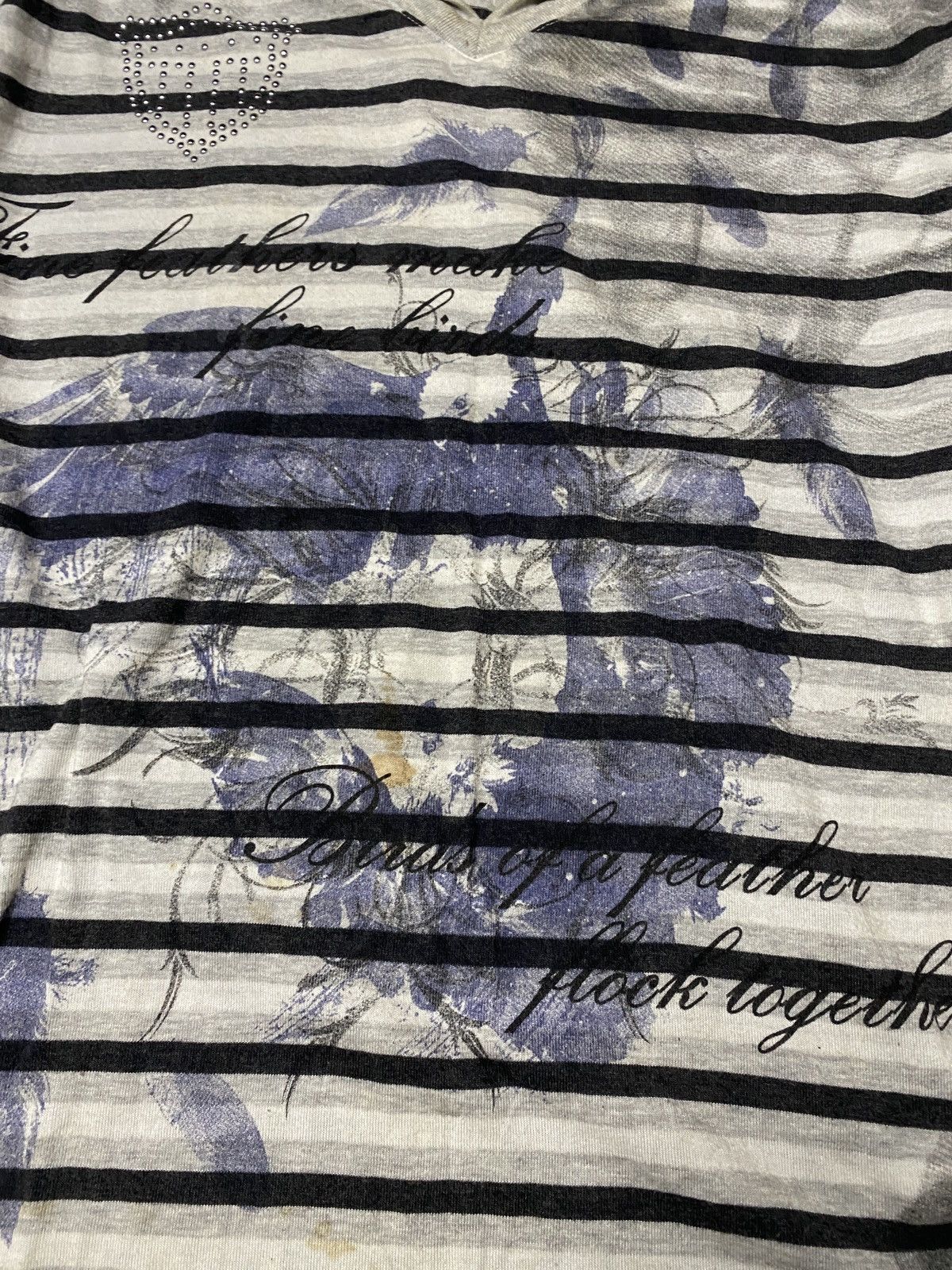 Beauty Beast 2000's Semantic Design Feather Flower Longsleeve Size US M / EU 48-50 / 2 - 8 Thumbnail