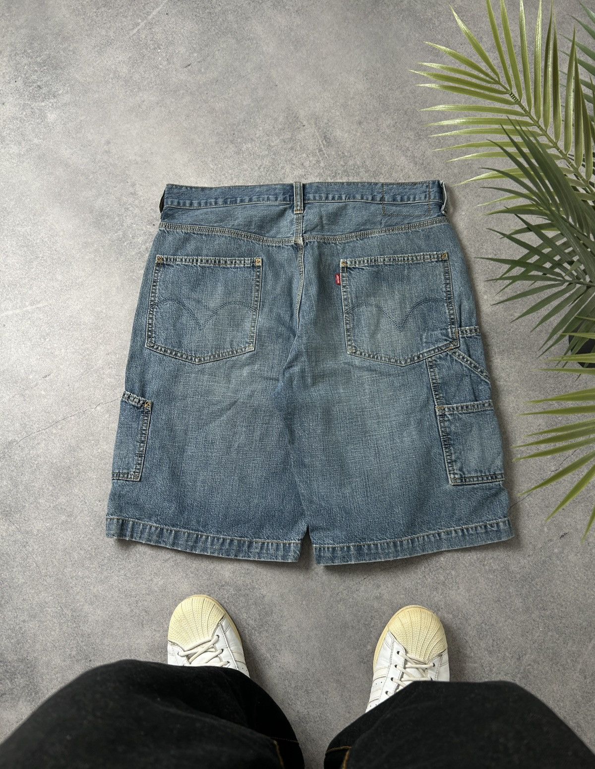 Levi's Vintage Clothing Vintage Levis Carpenter cargo shorts mens Size US 34 / EU 50 - 1 Thumbnail