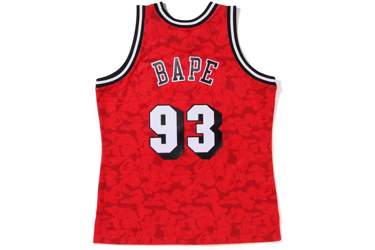 Bape × Mitchell & Ness BAPE x Mitchell & Ness Miami Heat Jersey Red Size US L / EU 52-54 / 3 - 2 Thumbnail