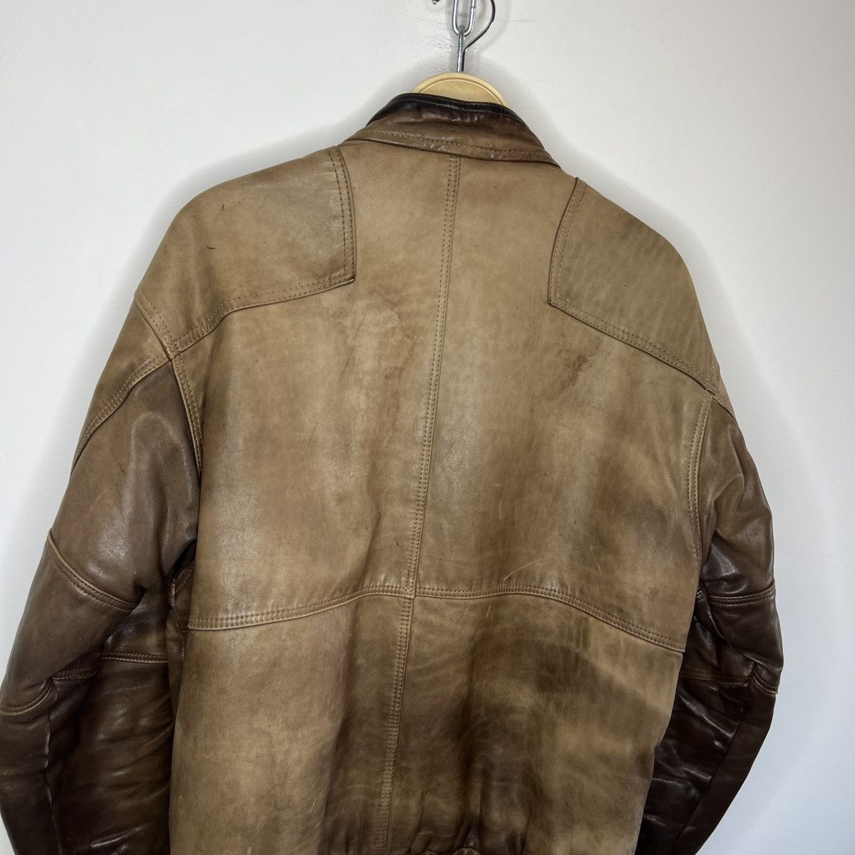 Vintage Vintage Genuine Leather Brown Jacket Flight Bomber 90s Size US M / EU 48-50 / 2 - 10 Thumbnail