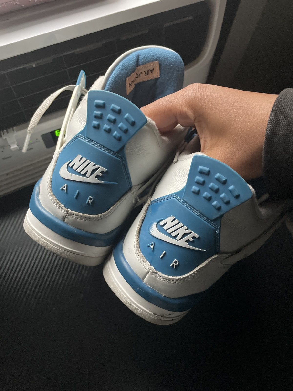 Jordan Brand $90-MILITARY BLUE AIR JORDAN 4(GS7) Size US 7 / EU 40 - 6 Thumbnail