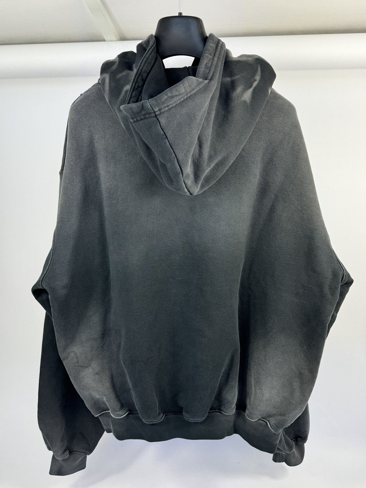 Satoshi Nakamoto LOGO PRINT EMBELLISHED JERSEY HOODIE Size US L / EU 52-54 / 3 - 3 Thumbnail