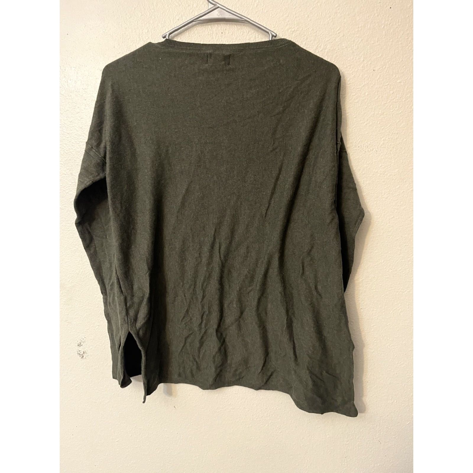 Old Navy **Women's Green Long Sleeve Knit Pullover Size Medium** User: Women's Green Long Sleeve Knit Pullover Size Medium Size M / US 6-8 / IT 42-44 - 3 Thumbnail